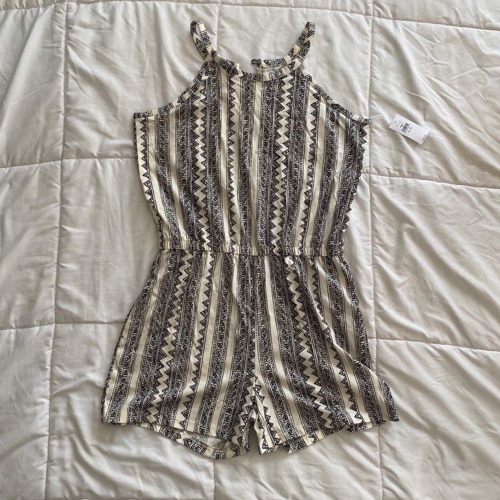 NWT Boho Cream/Black Shorts Jumpsuit Sz XL (14)